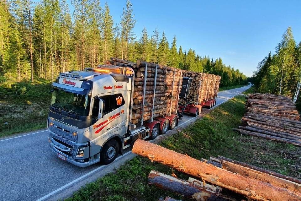 Kuljetukset metsäteollisuudelle